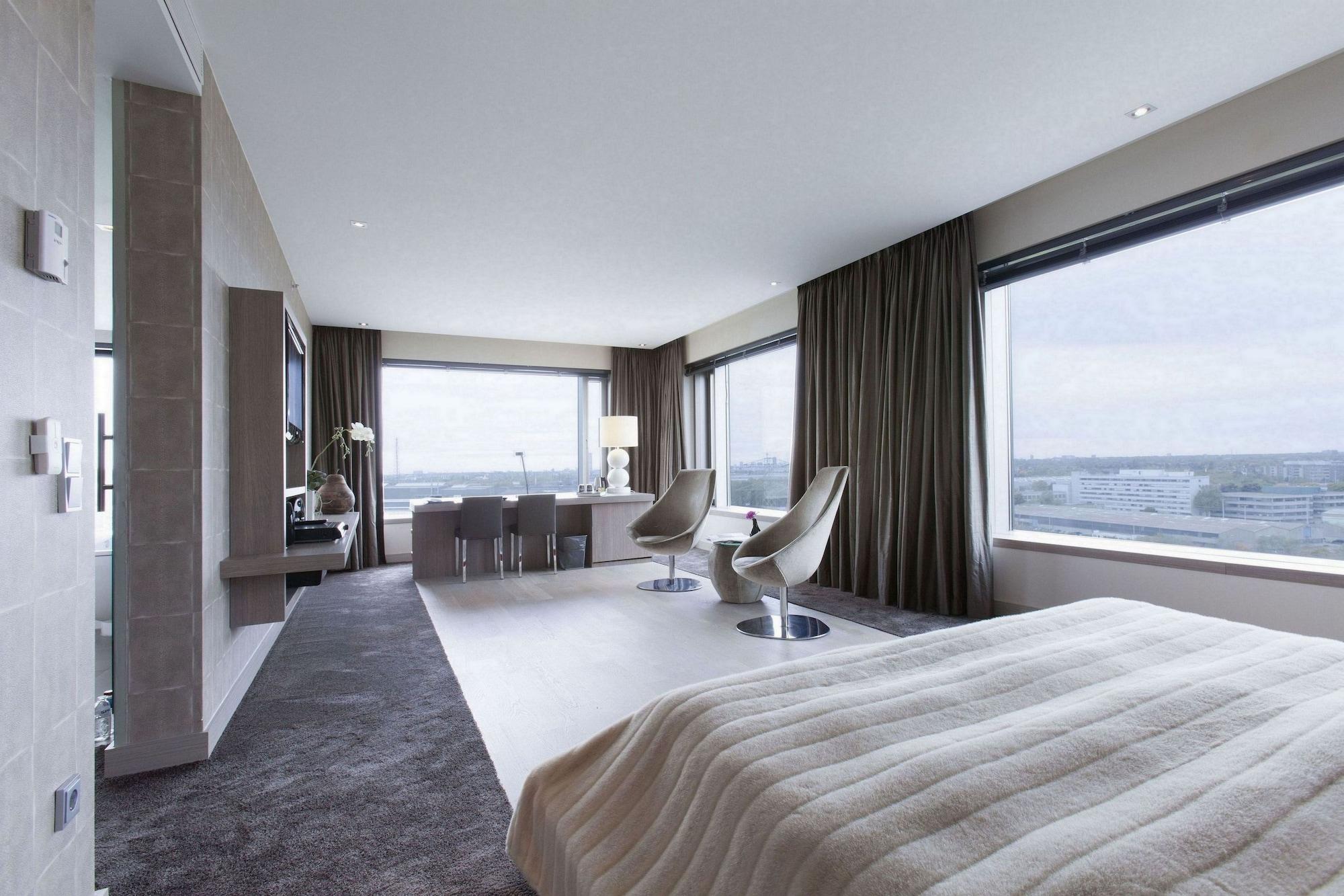 ฟาน แดร์ ฟอล์ก แอร์พอร์ตโฮเทล ดึสเซลดอร์ฟ์ Hotel ดุสเซลดอร์ฟ ภายนอก รูปภาพ