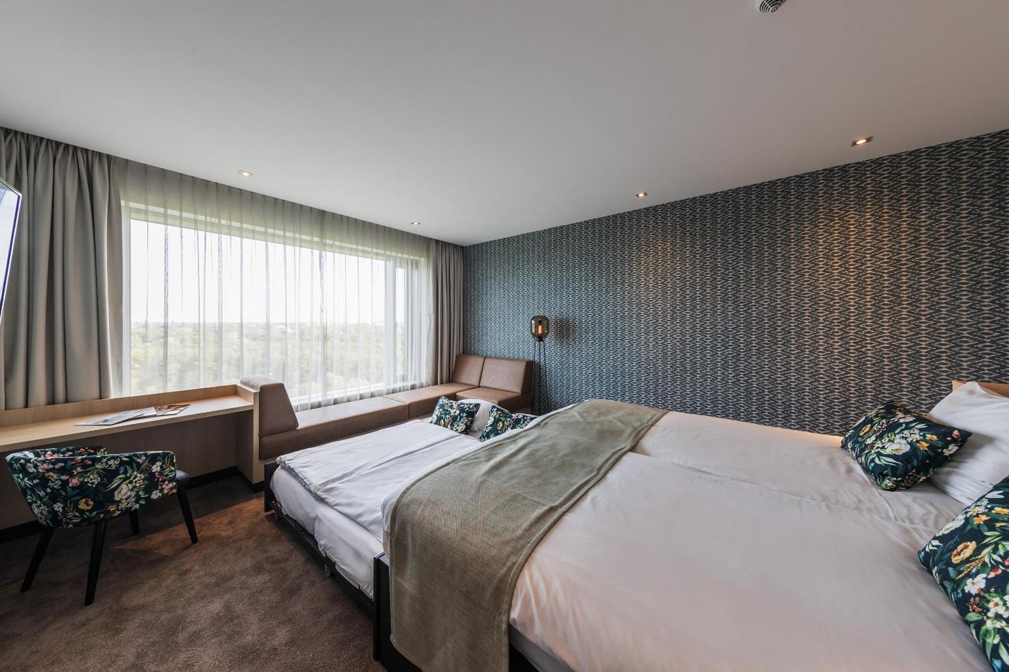 ฟาน แดร์ ฟอล์ก แอร์พอร์ตโฮเทล ดึสเซลดอร์ฟ์ Hotel ดุสเซลดอร์ฟ ภายนอก รูปภาพ