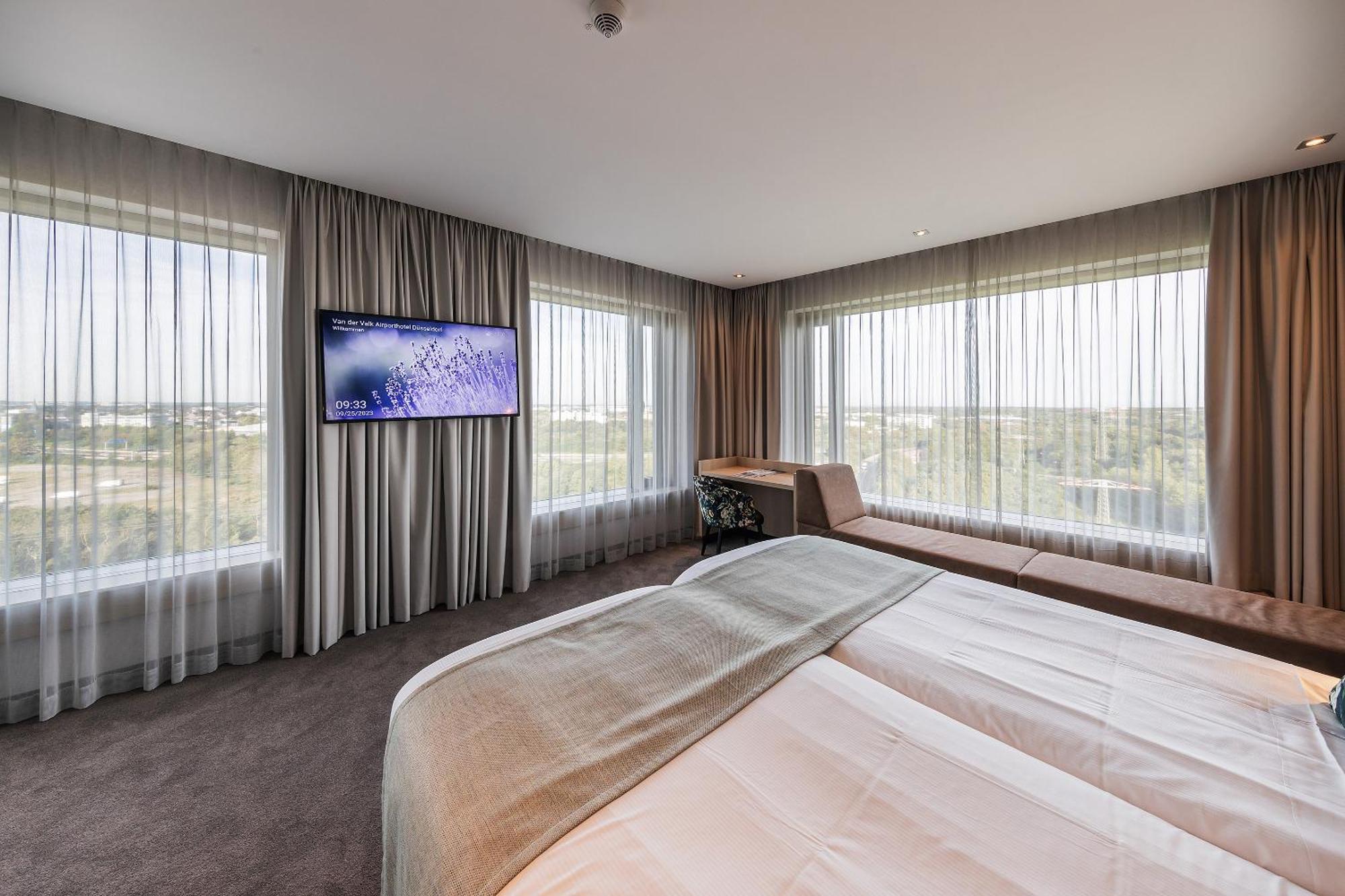 ฟาน แดร์ ฟอล์ก แอร์พอร์ตโฮเทล ดึสเซลดอร์ฟ์ Hotel ดุสเซลดอร์ฟ ภายนอก รูปภาพ